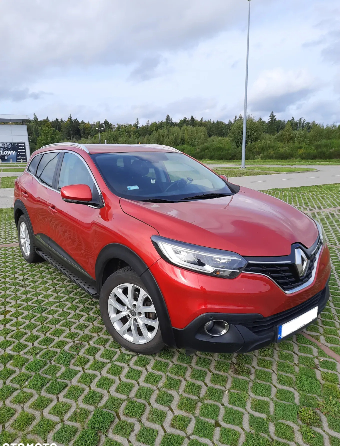 pionki Renault Kadjar cena 55999 przebieg: 126000, rok produkcji 2015 z Pionki